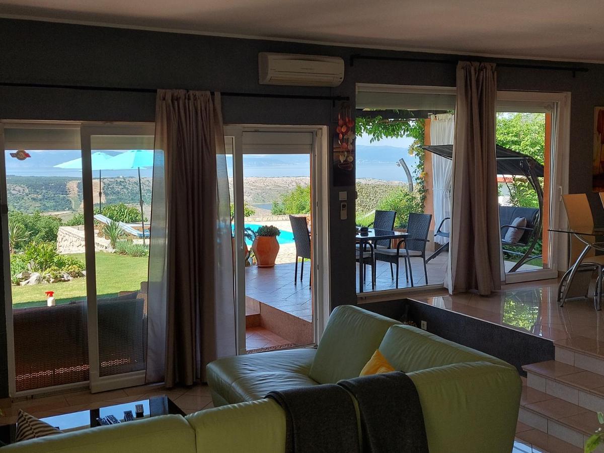 Villa Mery Smrika Bagian luar foto