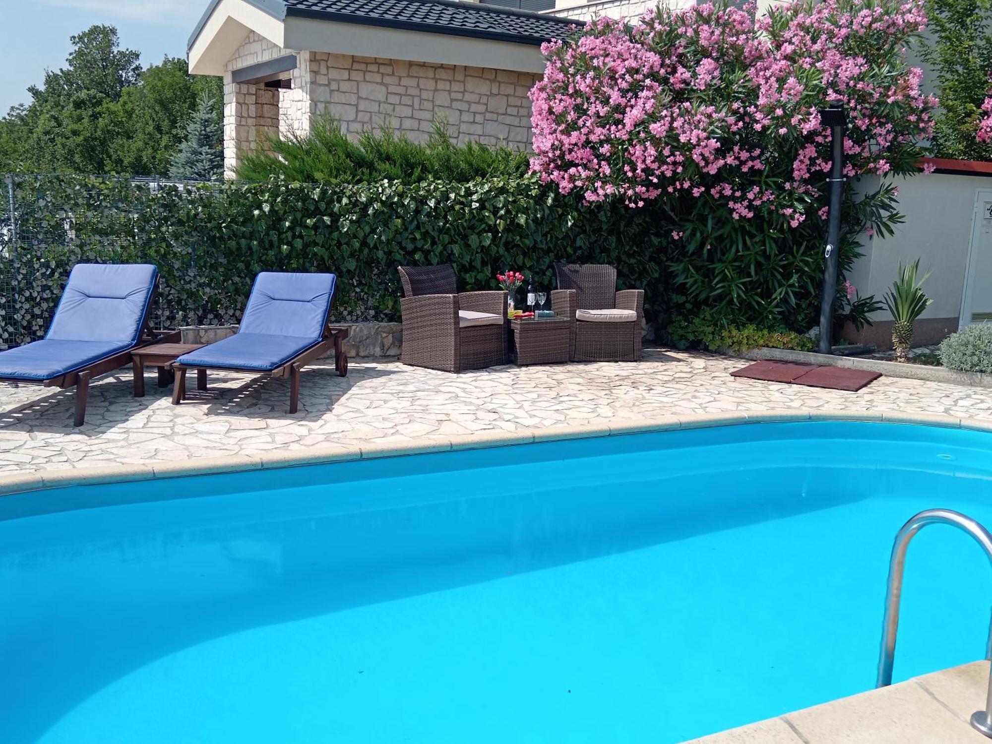Villa Mery Smrika Bagian luar foto